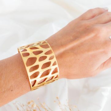 Imagen del producto Brazalete acero perforación óvalos 