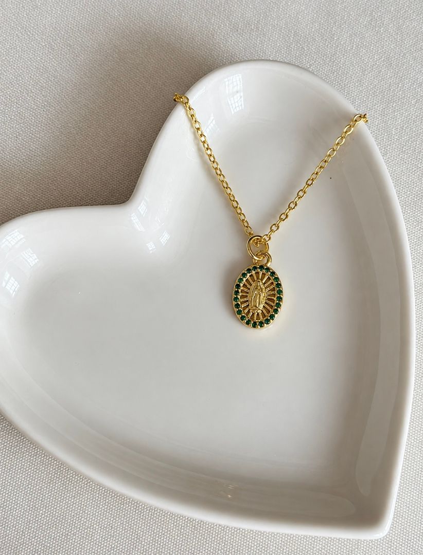 Cadena Guadalupe esmeralda pequeña