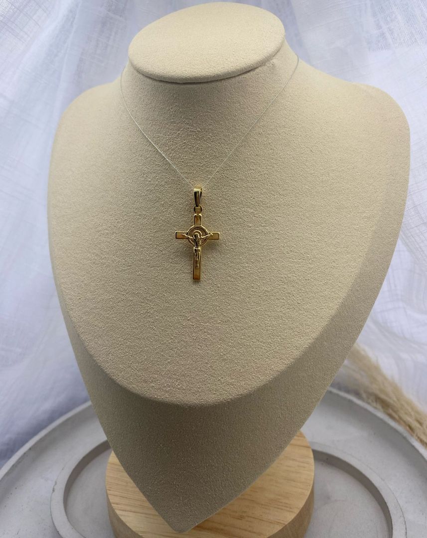 Dije, cruz, oro laminado 
