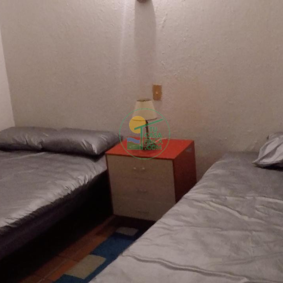 MELGAR |10|12 PERSONAS