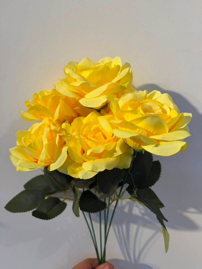 ROSA X 7 GRANDE EN AMARILLO