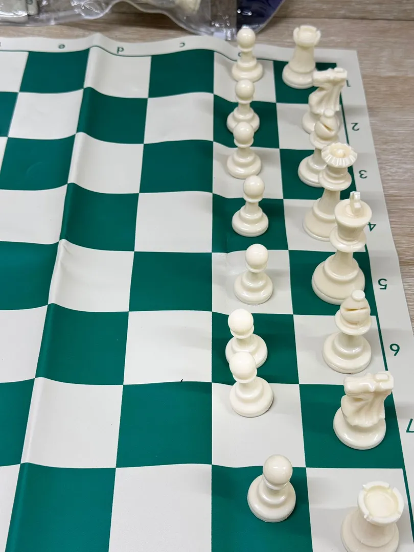 4613 AJEDREZ