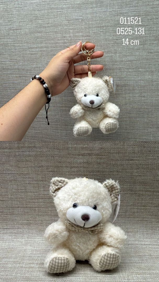 OSO LLAVERO RIZADO CREMA CON CUADROS BEIGE 