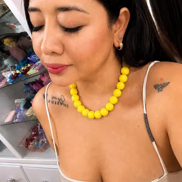 Collar Chicle Amarillo #16 – Sin dije - imagen 1