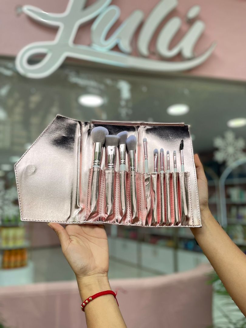 SET DE BROCHAS X10 PARTY QUEEN 