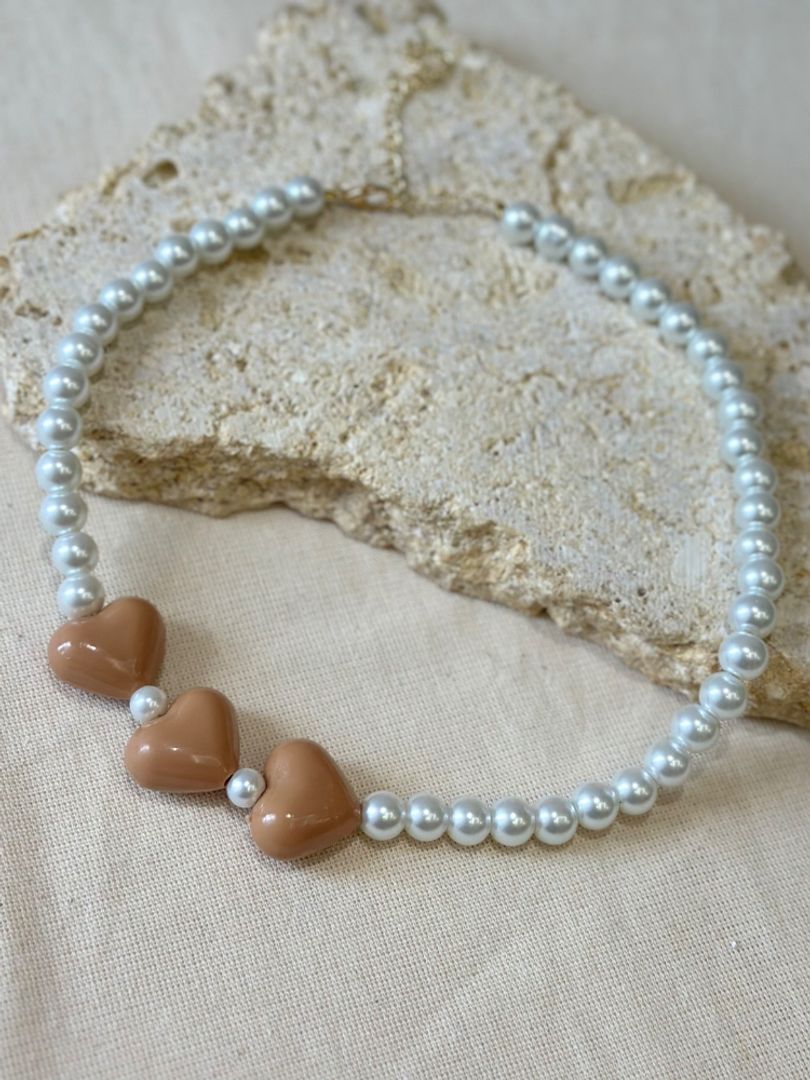 Collar perla corazones 