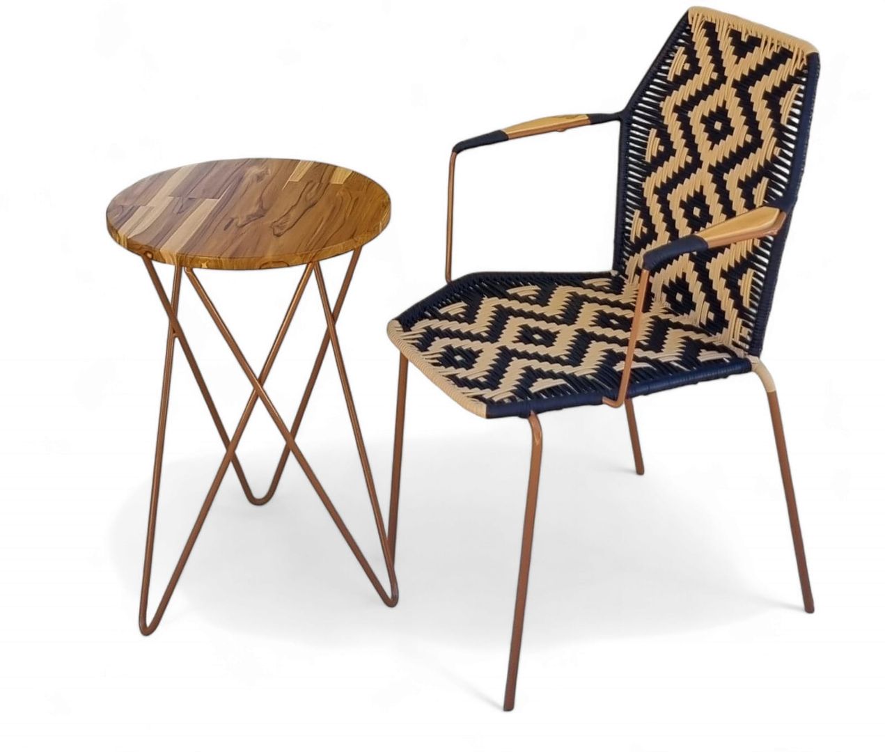 Set de sillas y mesas