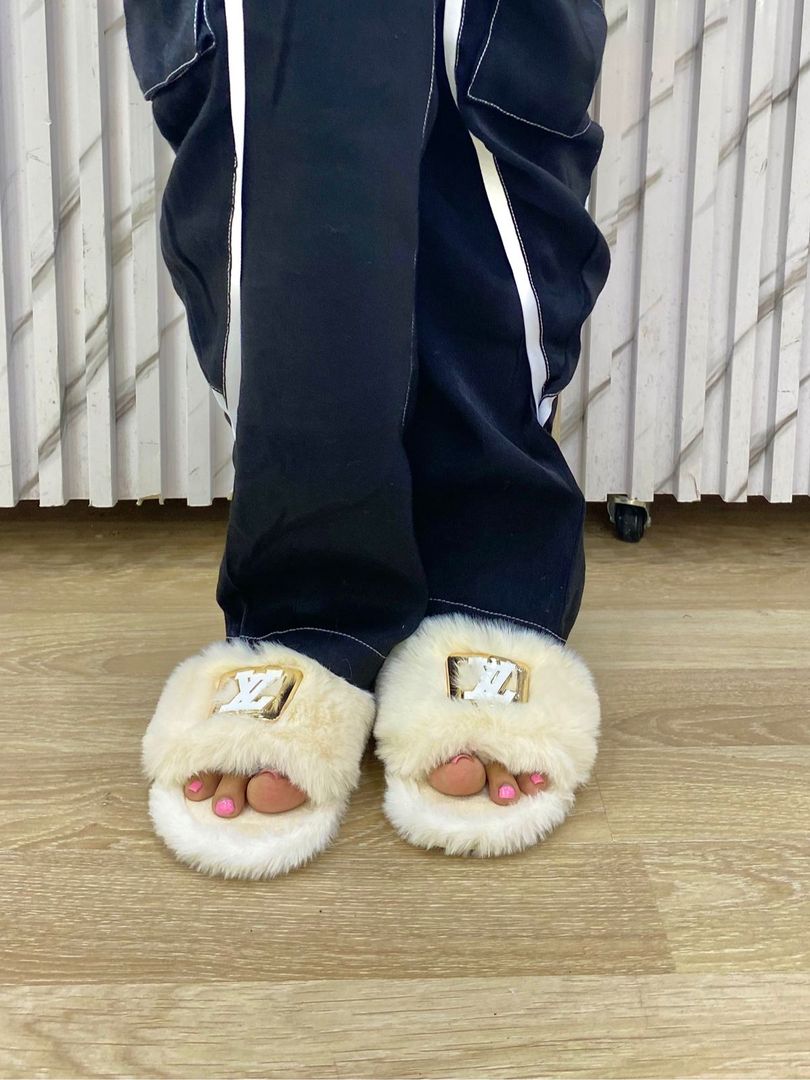 PANTUFLAS  LOUS VUITTON 