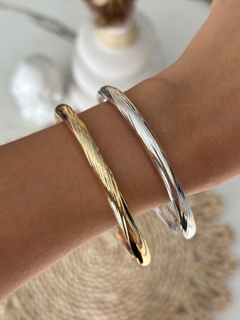 Pulsera semilisa
