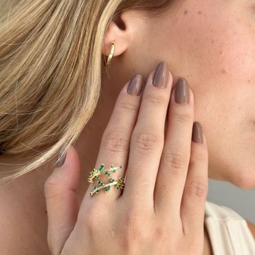 Anillo hojas esmeralda  - imagen 1