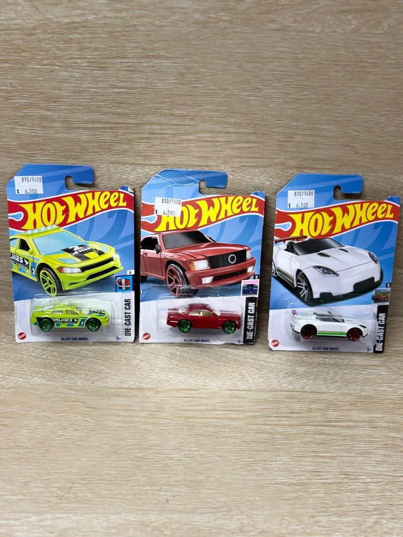 810 CARROS HOTWEELS