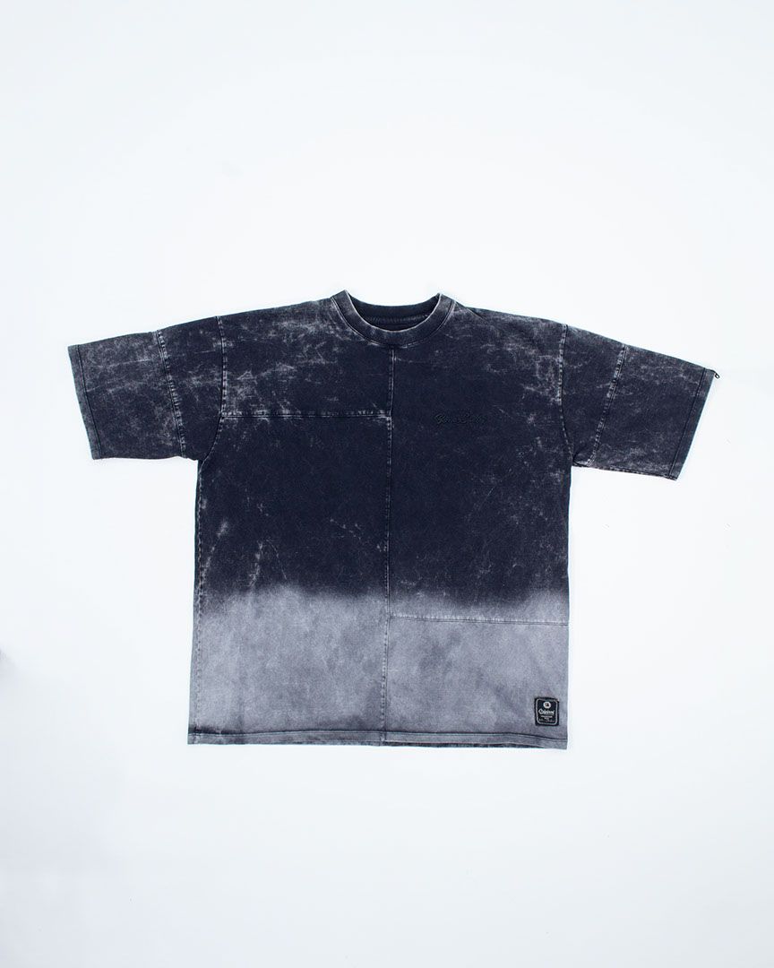 camiseta APT acidwash beige y negra 