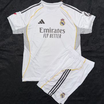Imagen del producto Uniforme Real Madrid 2025-2026