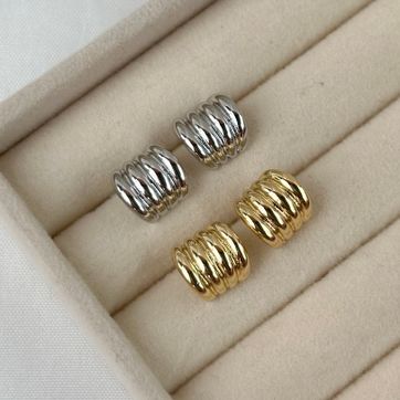 Imagen del producto Arete línea mediano 