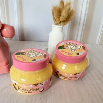 Imagen del producto Exfoliante corporal piña colada 