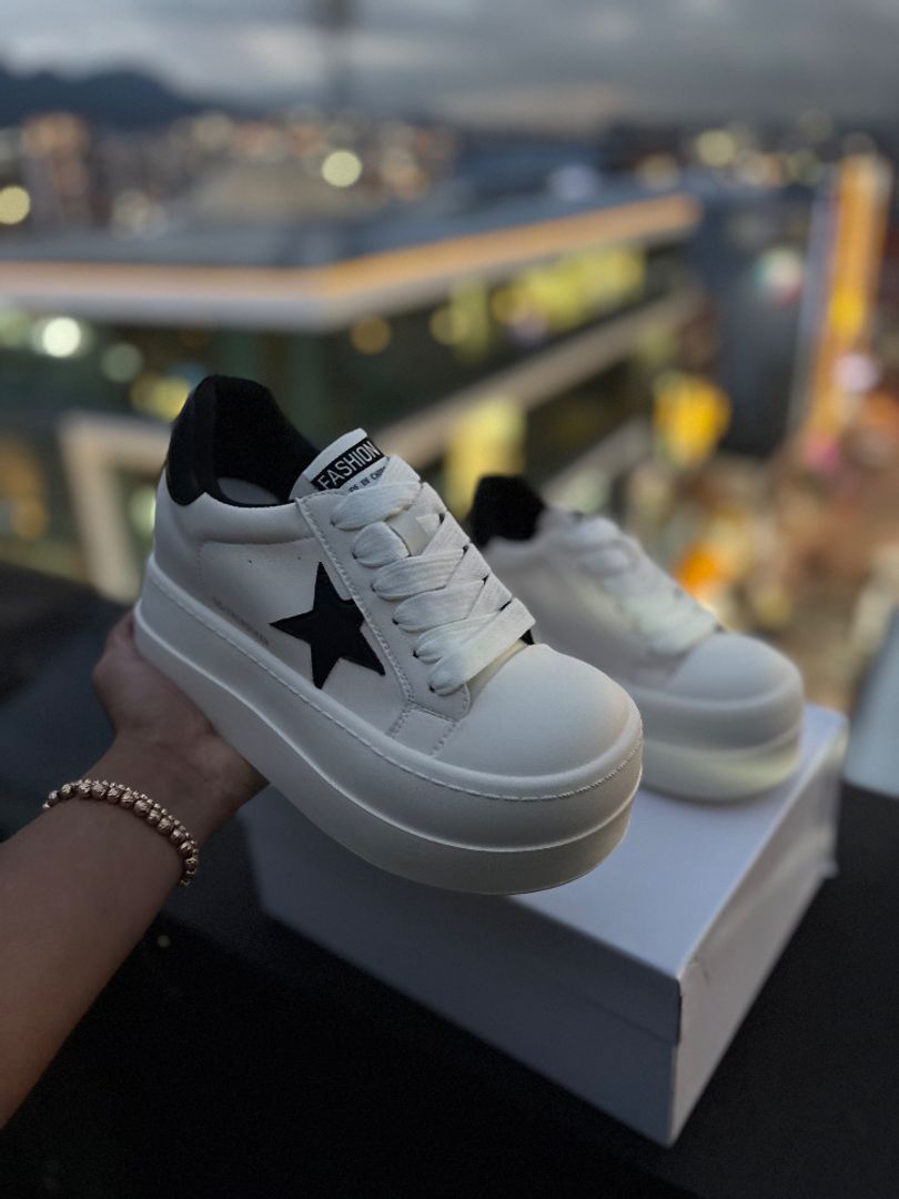 Tenis Platform stair