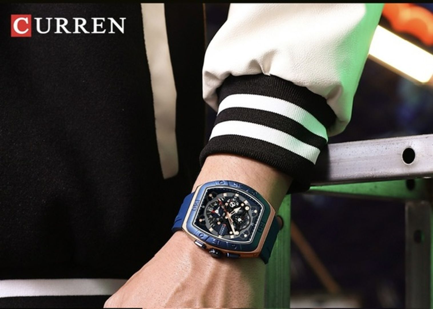 Reloj curren 
