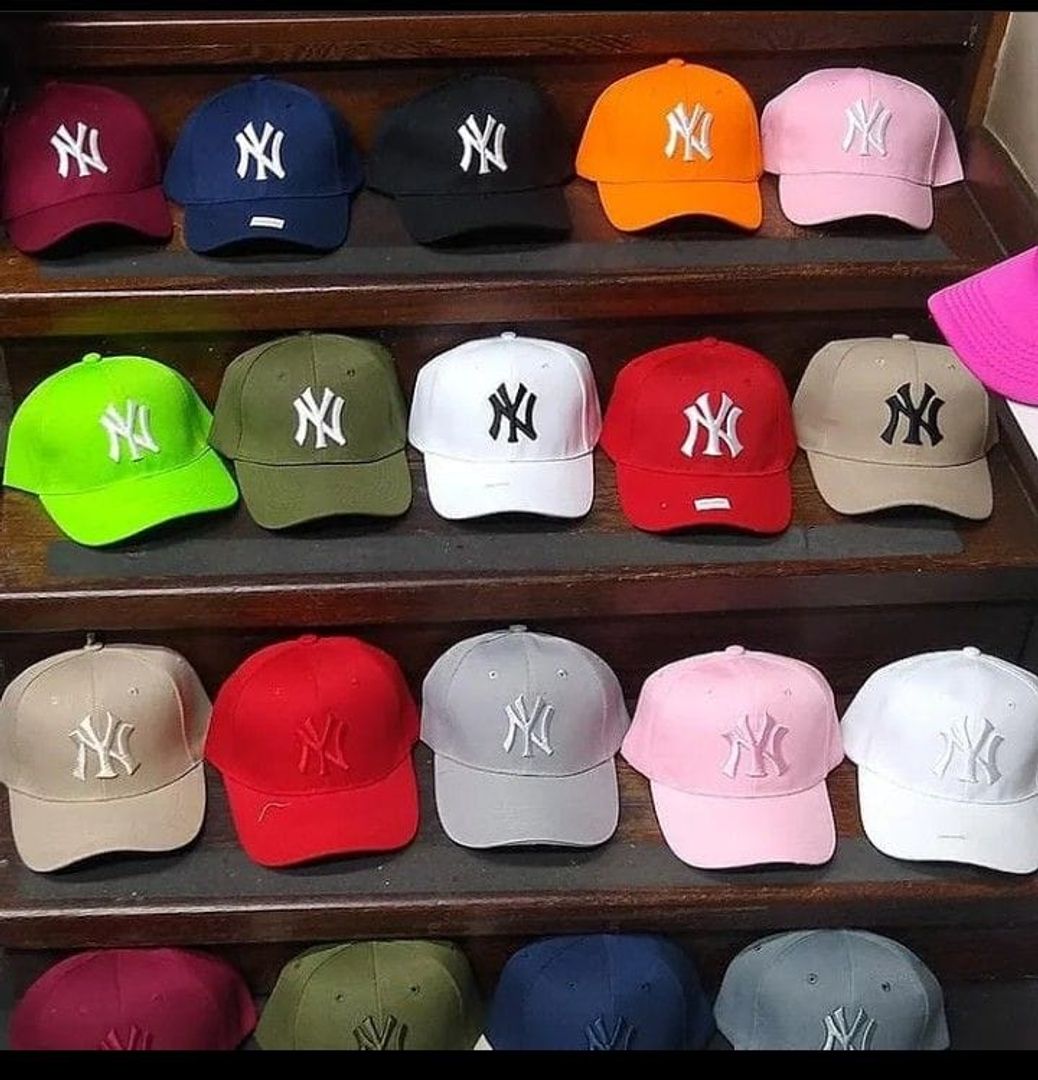 GORRA BORDADA NY
