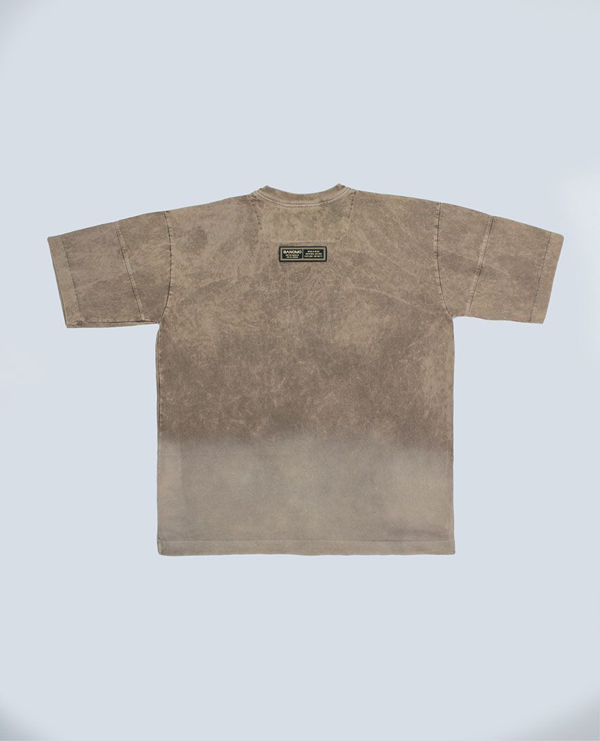 camiseta APT acidwash beige y negra 