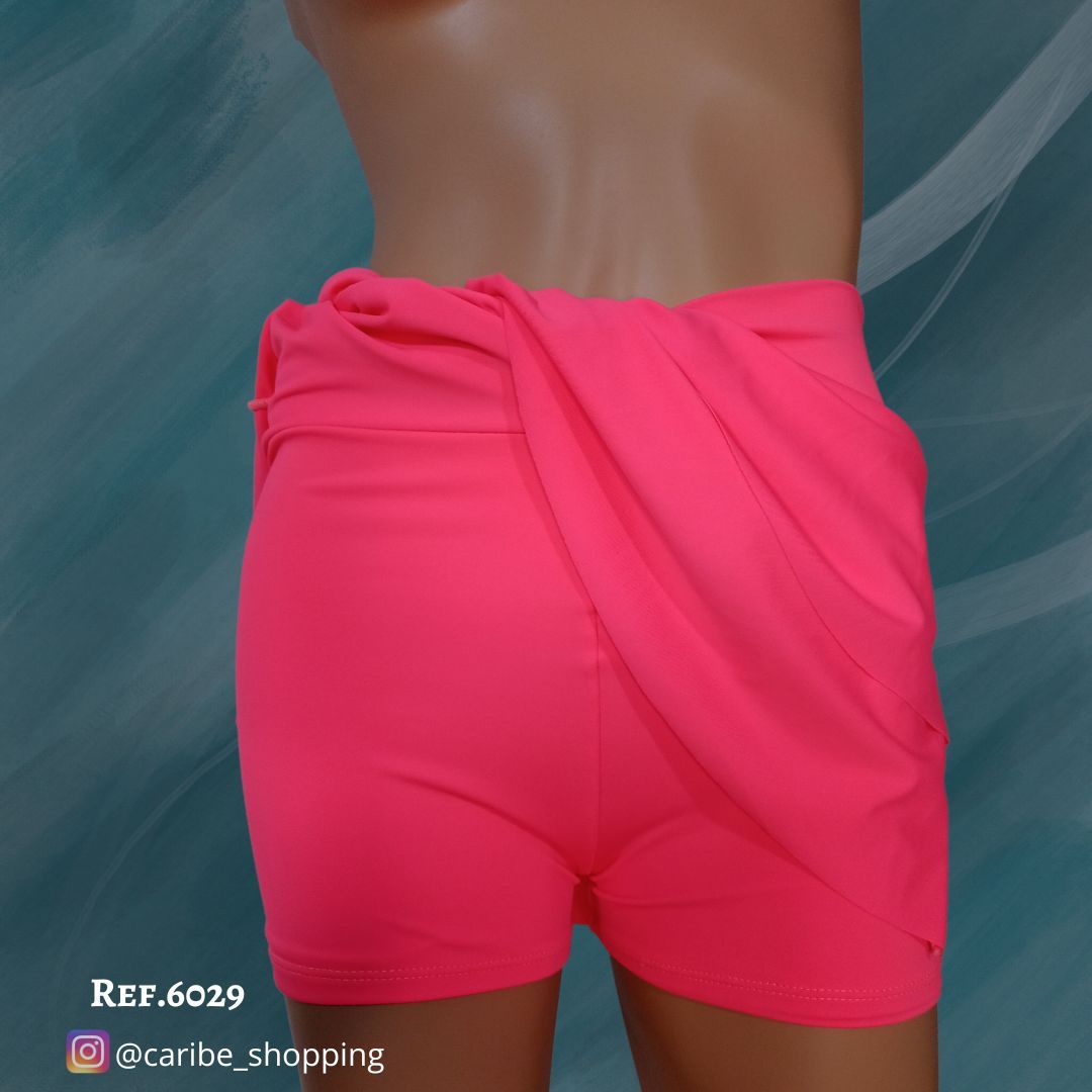 XL Bikini crop top copa Varilla, falda shorts forrado 