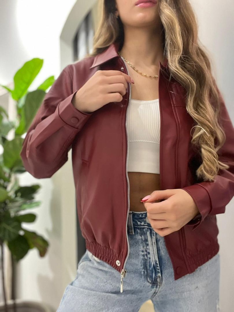 CHAQUETA CUERINA