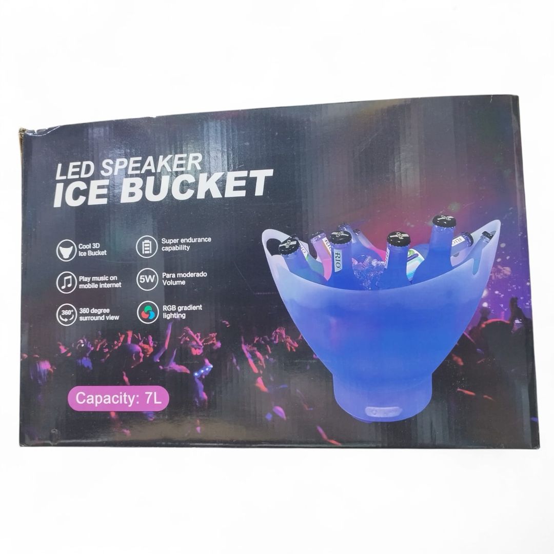 HIELERA CON LUZ Y PARLANTE 7litros ANCHA