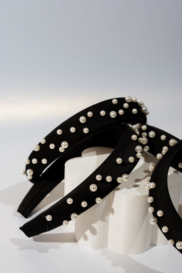 DIADEMA NEGRA PERLAS