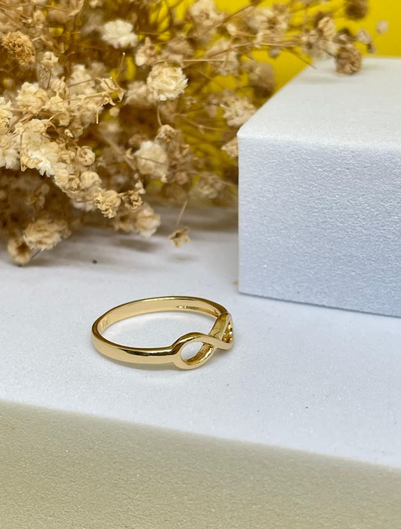 Anillo infinito liso macizo