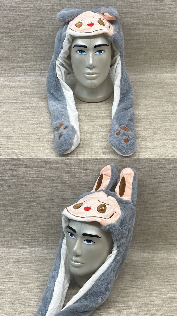 GORRO LABUBU GRIS CON LUCES 