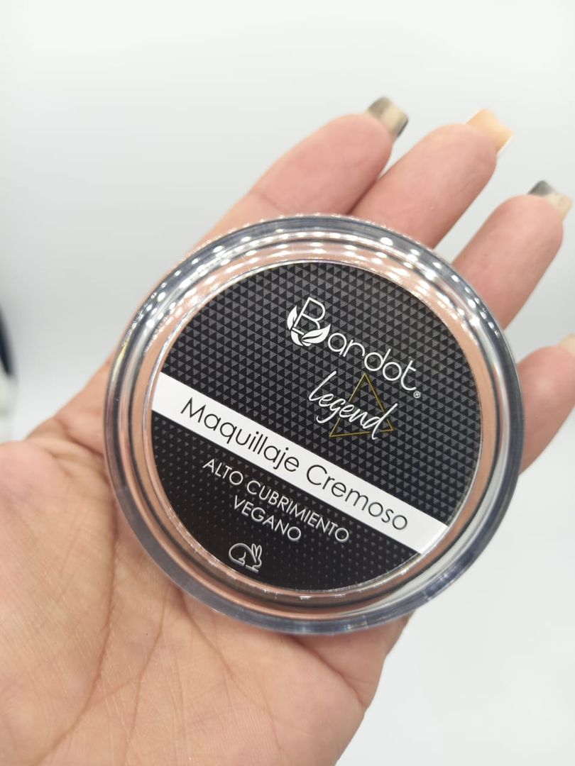 maquillaje cremoso de bardot  