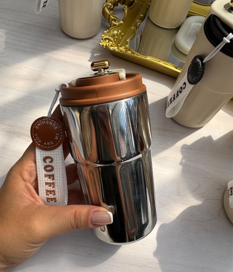Mug térmico con medición de temperatura 