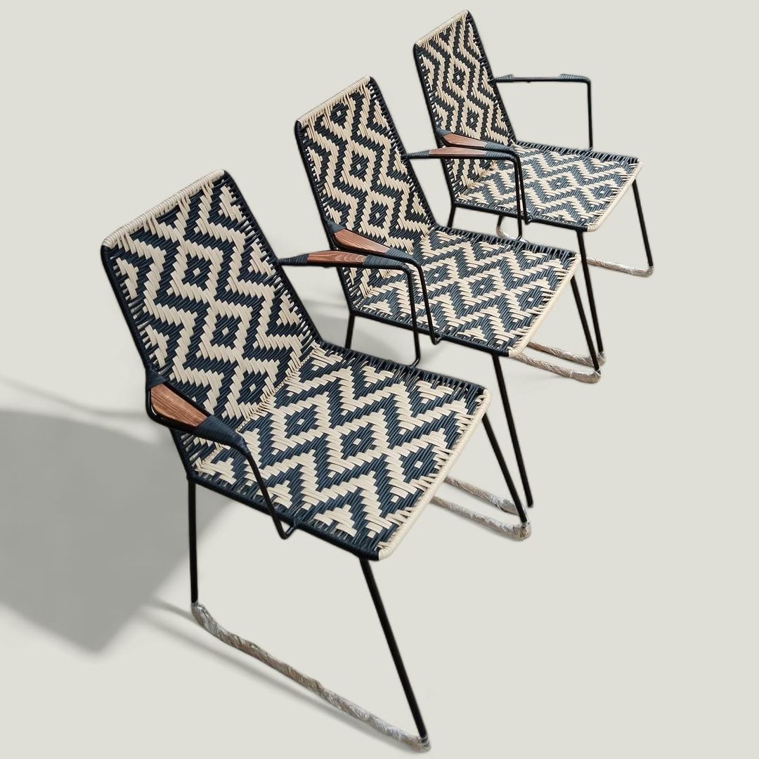 Silla comedor con brazos de madera