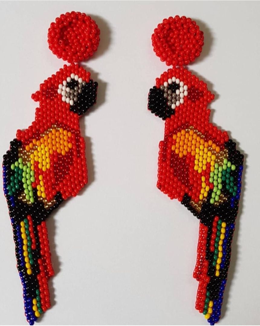 Arete Guacamaya Mostacilla 