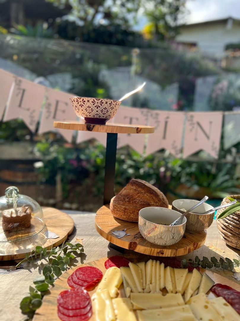 BANDEJA TORTERA 2 NIVELES 