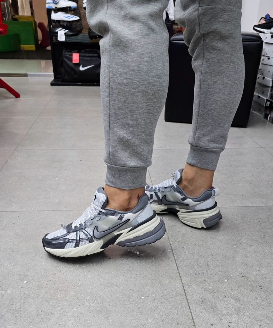 Nike V2K RUN
