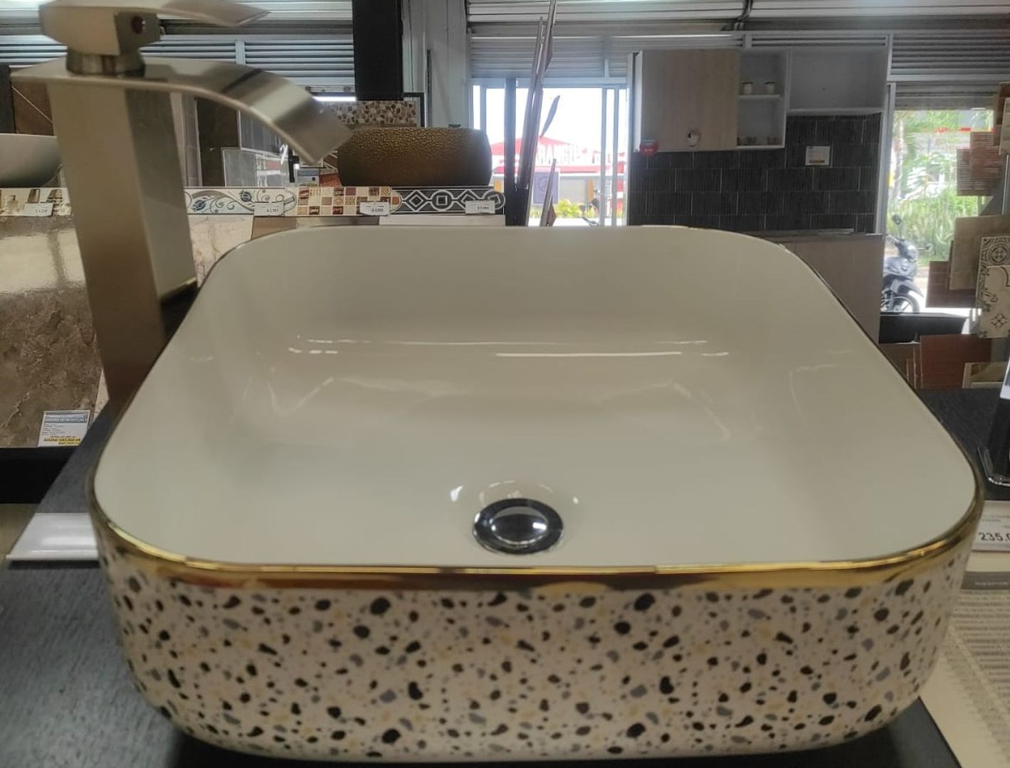 LVM COLORADO GOLD MULTICOLOR 40*40*13.5