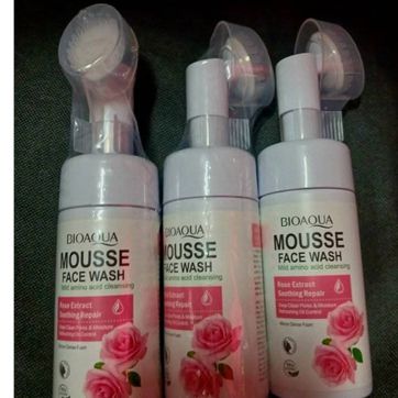 Imagen del producto 337A -JABON ESPUMA CON CEPILLO ROSAS 