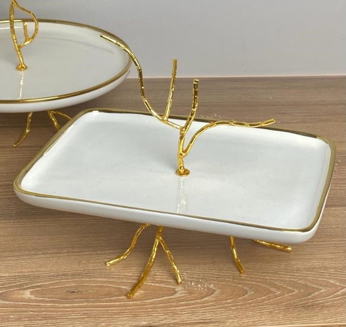 Base para pasteles en cerámica blanca con dorado