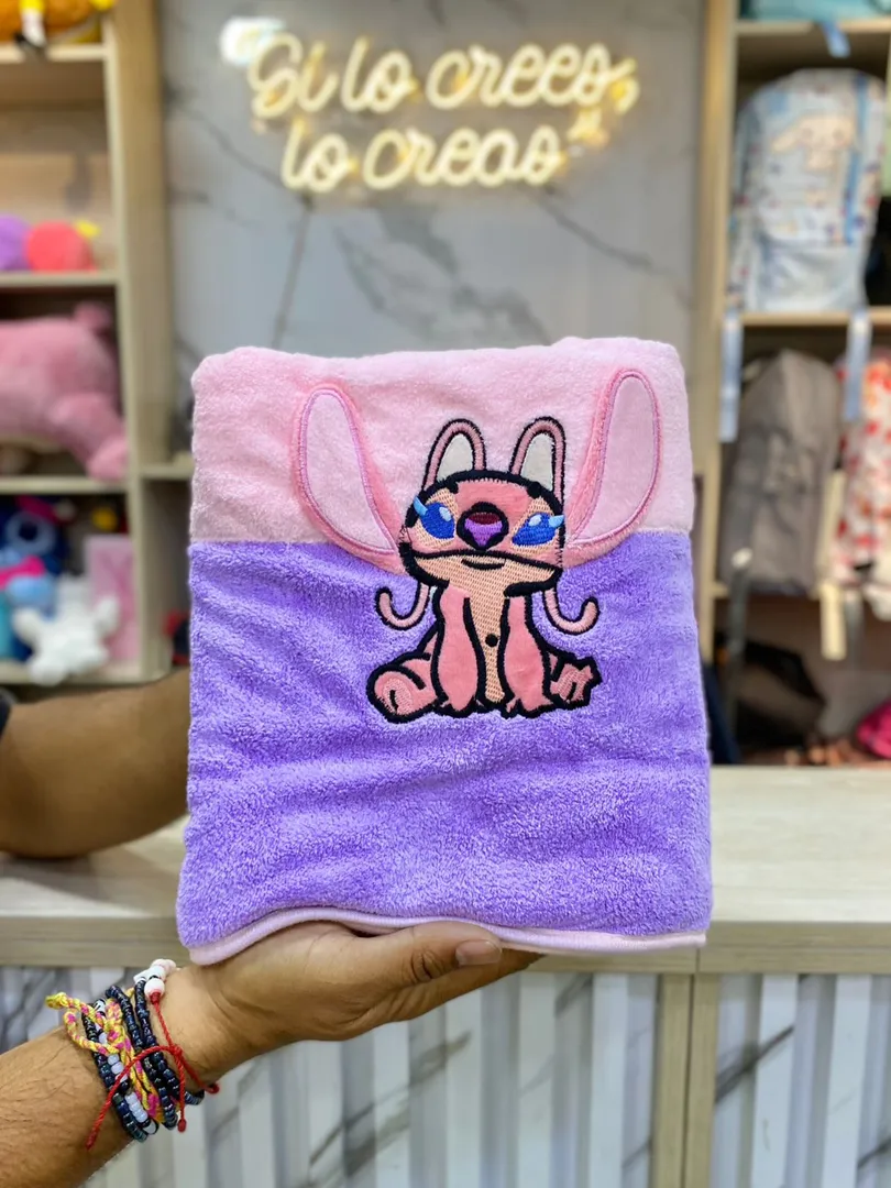 TOALLAS SNOOPY STICH 