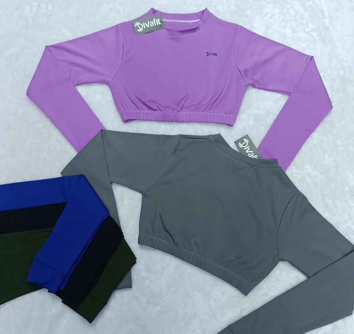 CROP TOP CERRADO