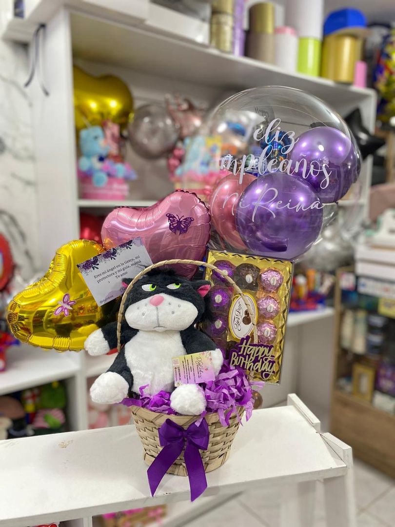 Peluche con chocolates