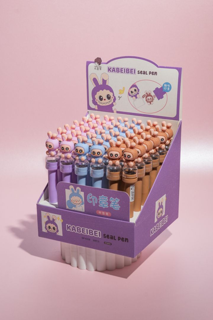 LAPICERO CON SELLO LABUBU