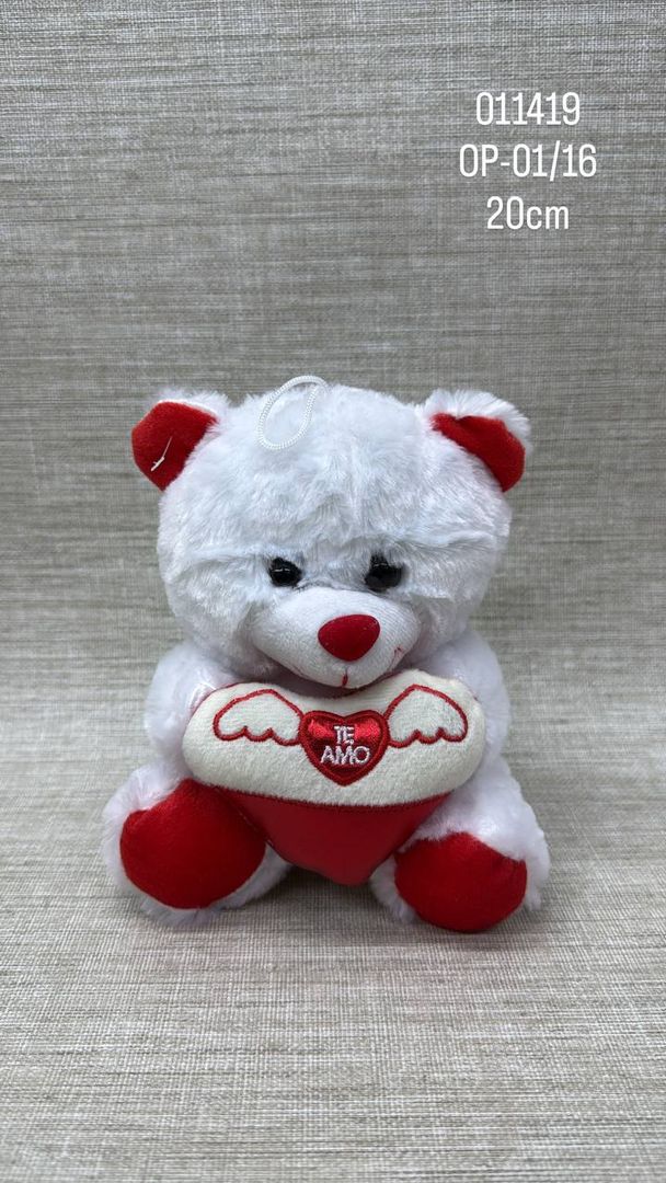 OSO CON CORAZON SURTIDO 20 CM