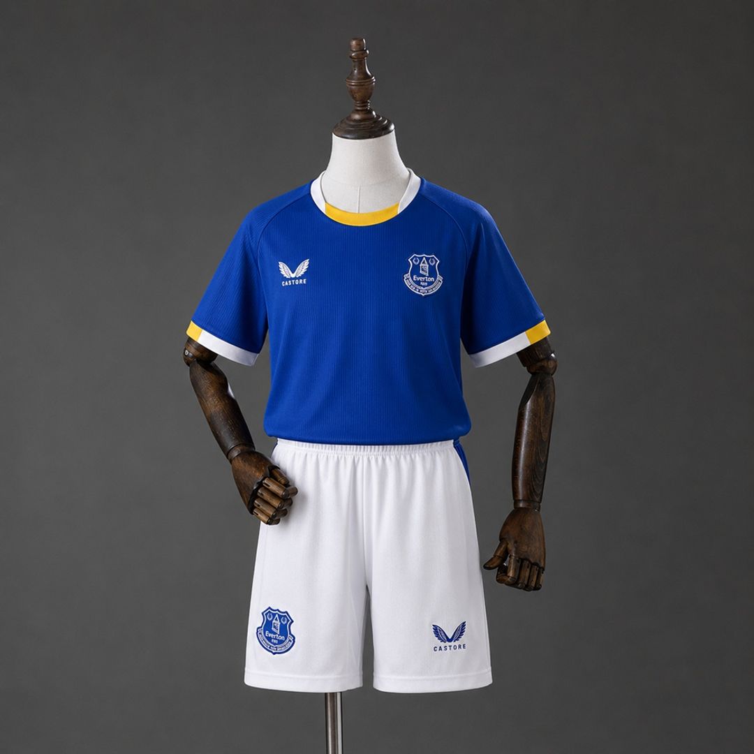 Everton 2026-27 Niño Fan