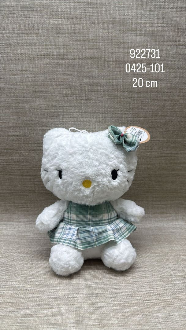 HELLO KITTY VESTIDO VERDE 20 CM