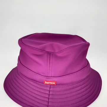 SUPREME "BUCKET HAT" (MORADO INVIERNO) - imagen 1