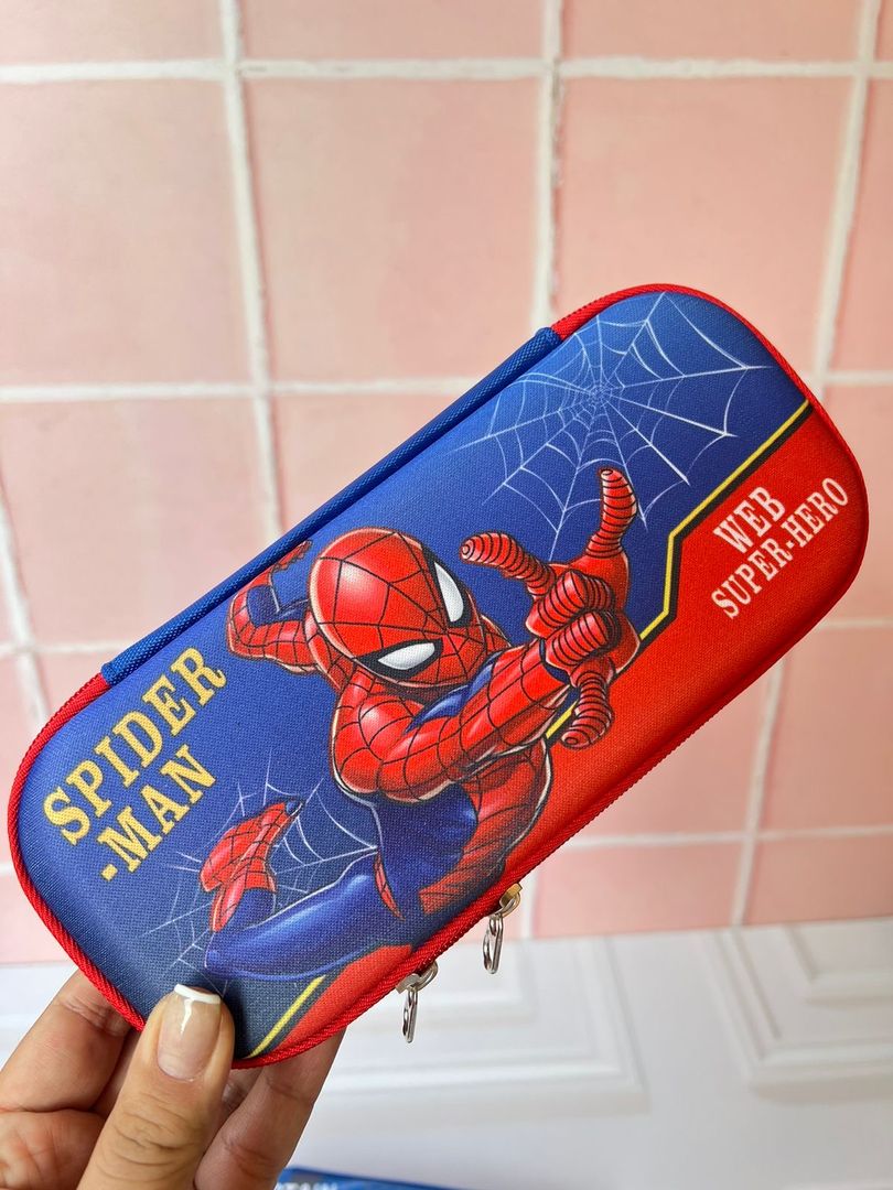 Cartuchera superhéroes 