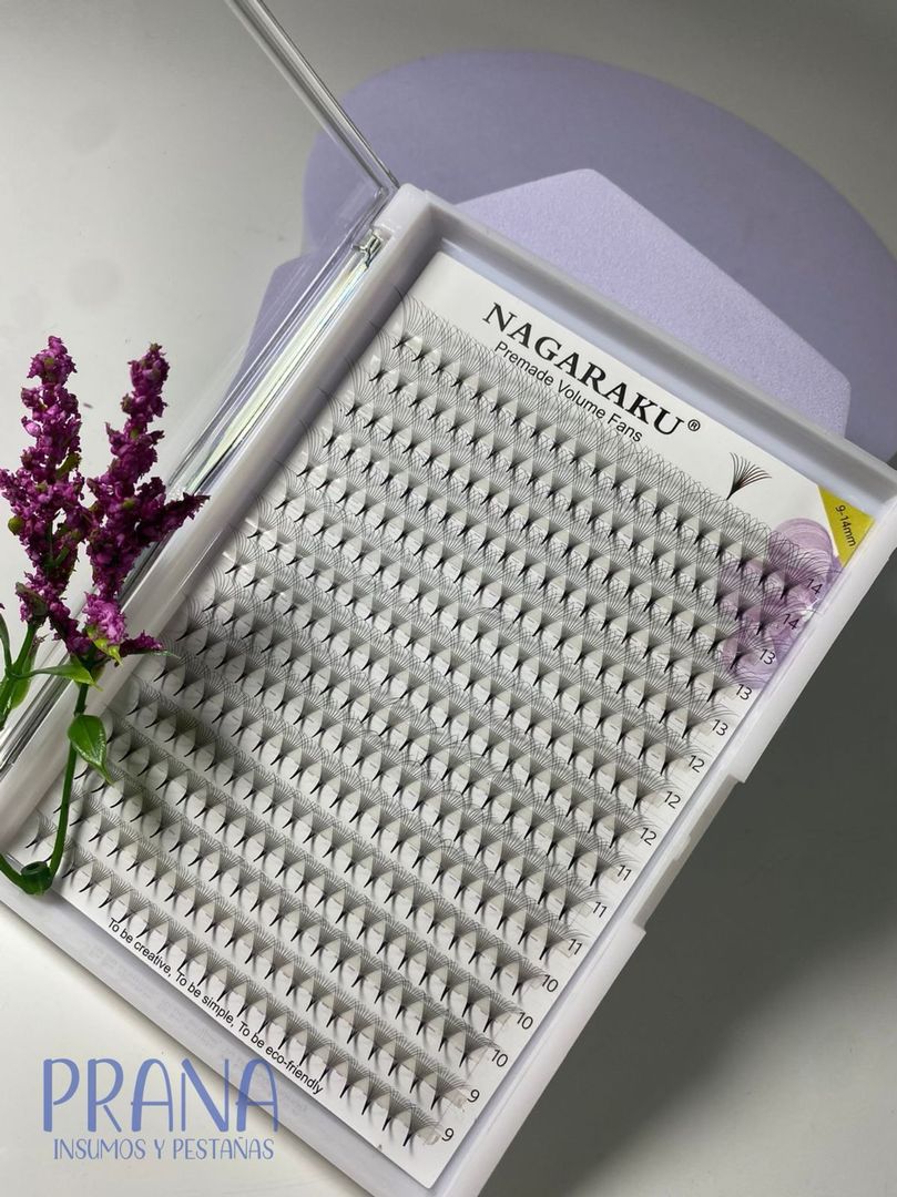 Pestañas en abanico pre-armado