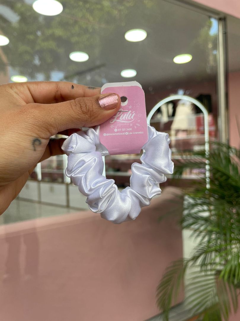 MOÑAS SATIN PEQUEÑA