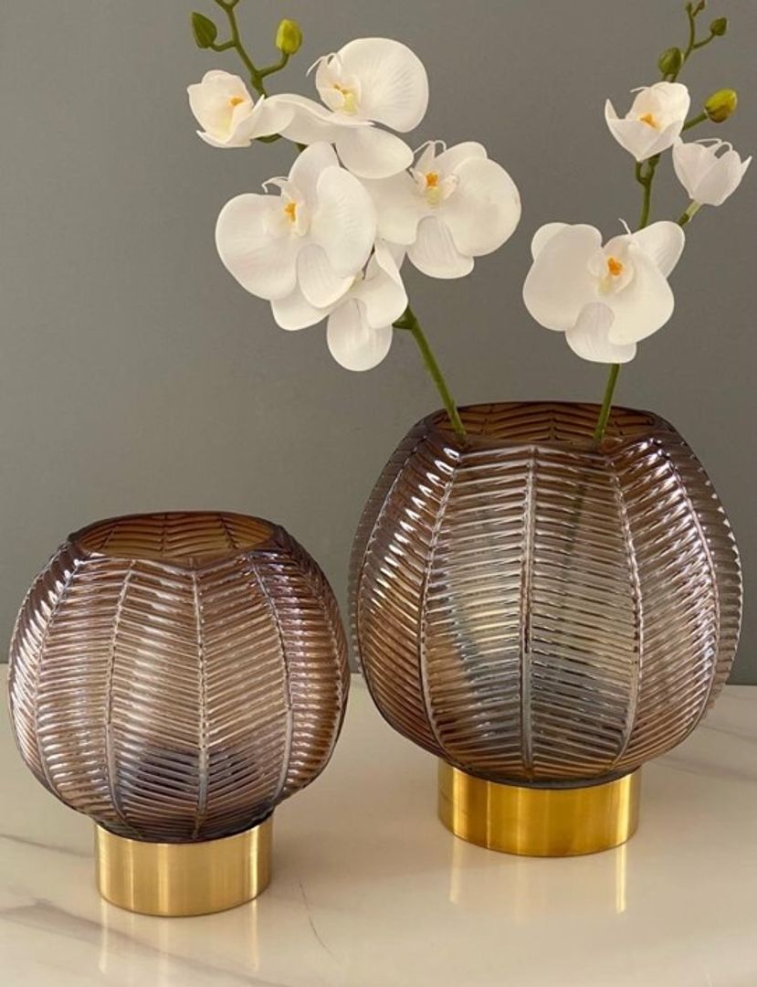 Floreros de cristal.